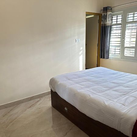 Anthara Service Apartments Belur  Bagian luar foto