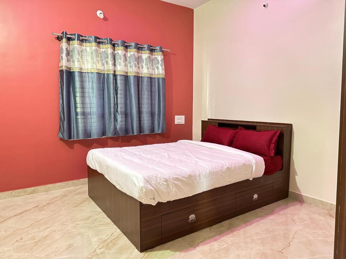 Anthara Service Apartments Belur  Bagian luar foto
