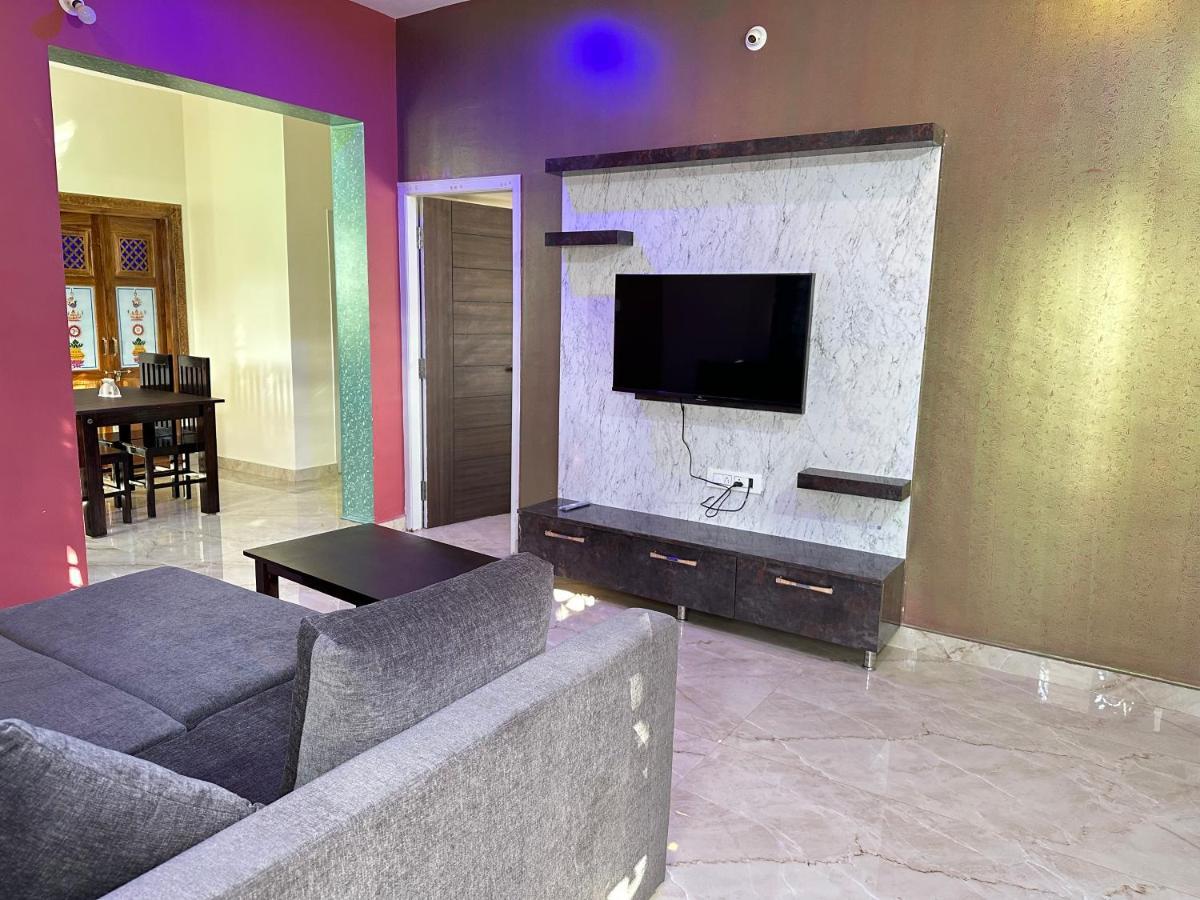 Anthara Service Apartments Belur  Bagian luar foto