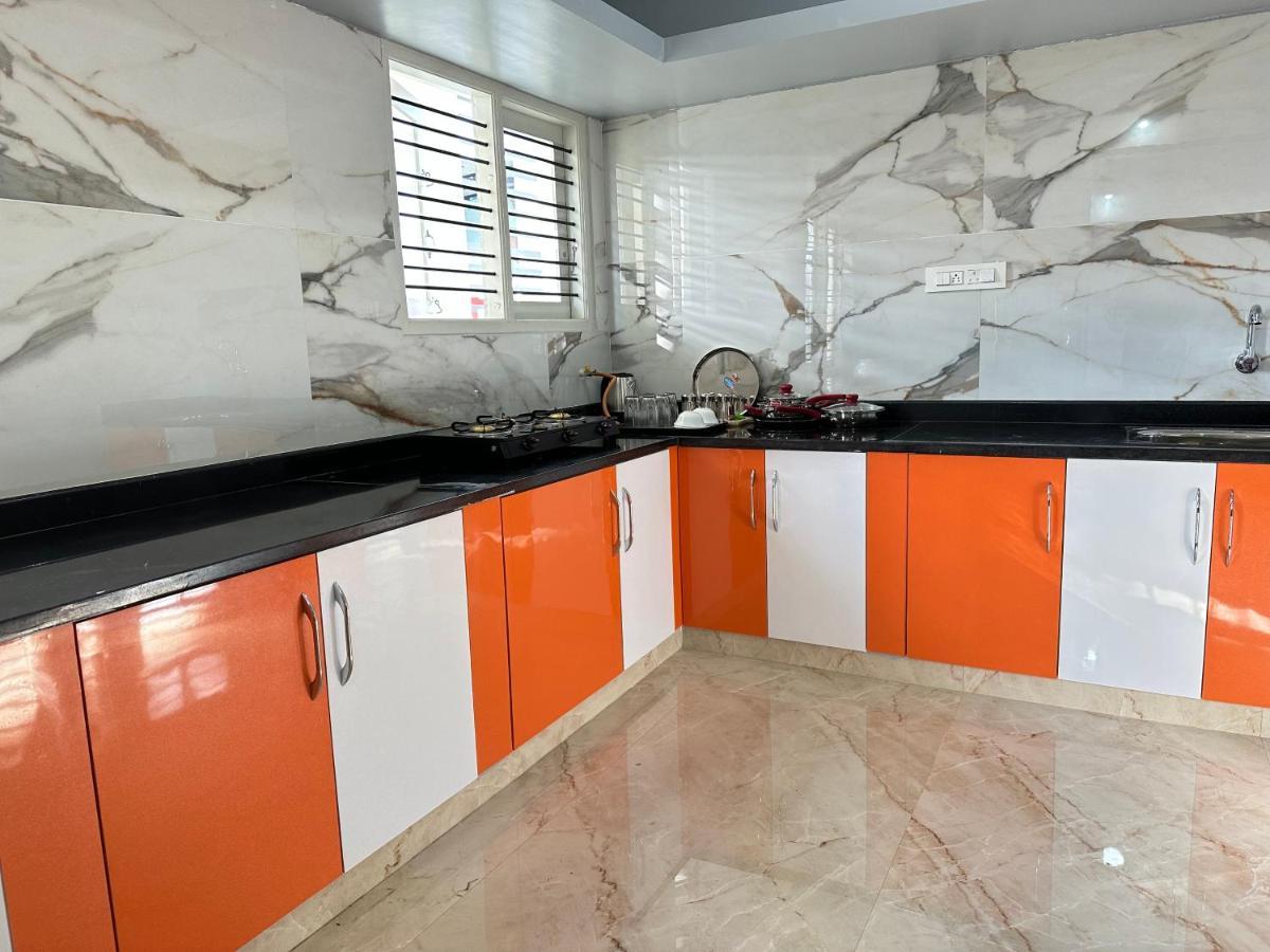 Anthara Service Apartments Belur  Bagian luar foto